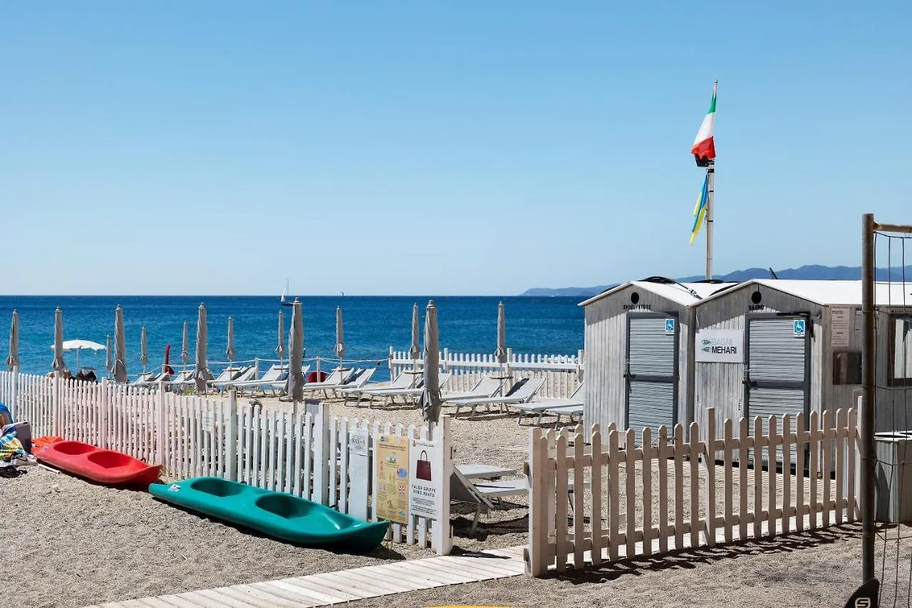 4 Mehari Apartment Varigotti 0*,