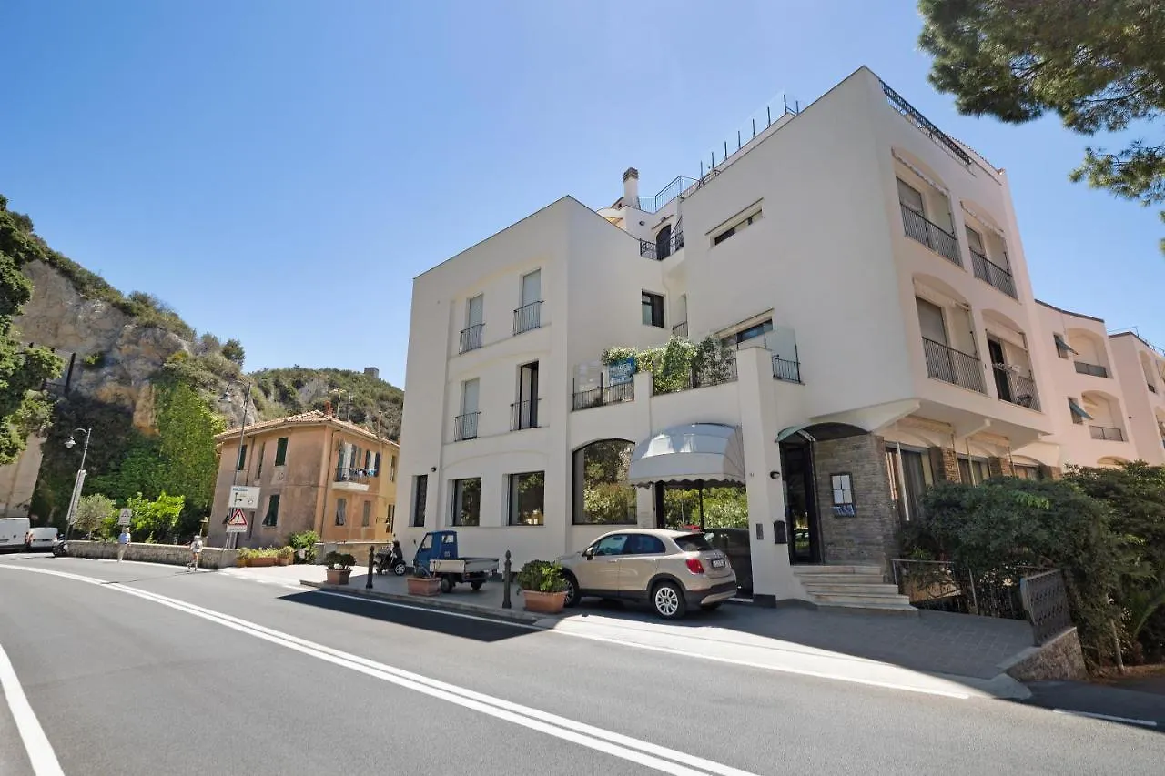 4 Mehari Apartment Varigotti